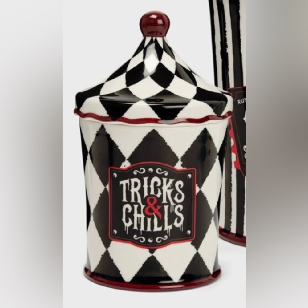 IN SEARCH OF! Killstar carnival noir.Black and White Circus-Themed Ceramic Jar